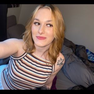 Meet your Posher, Brittney